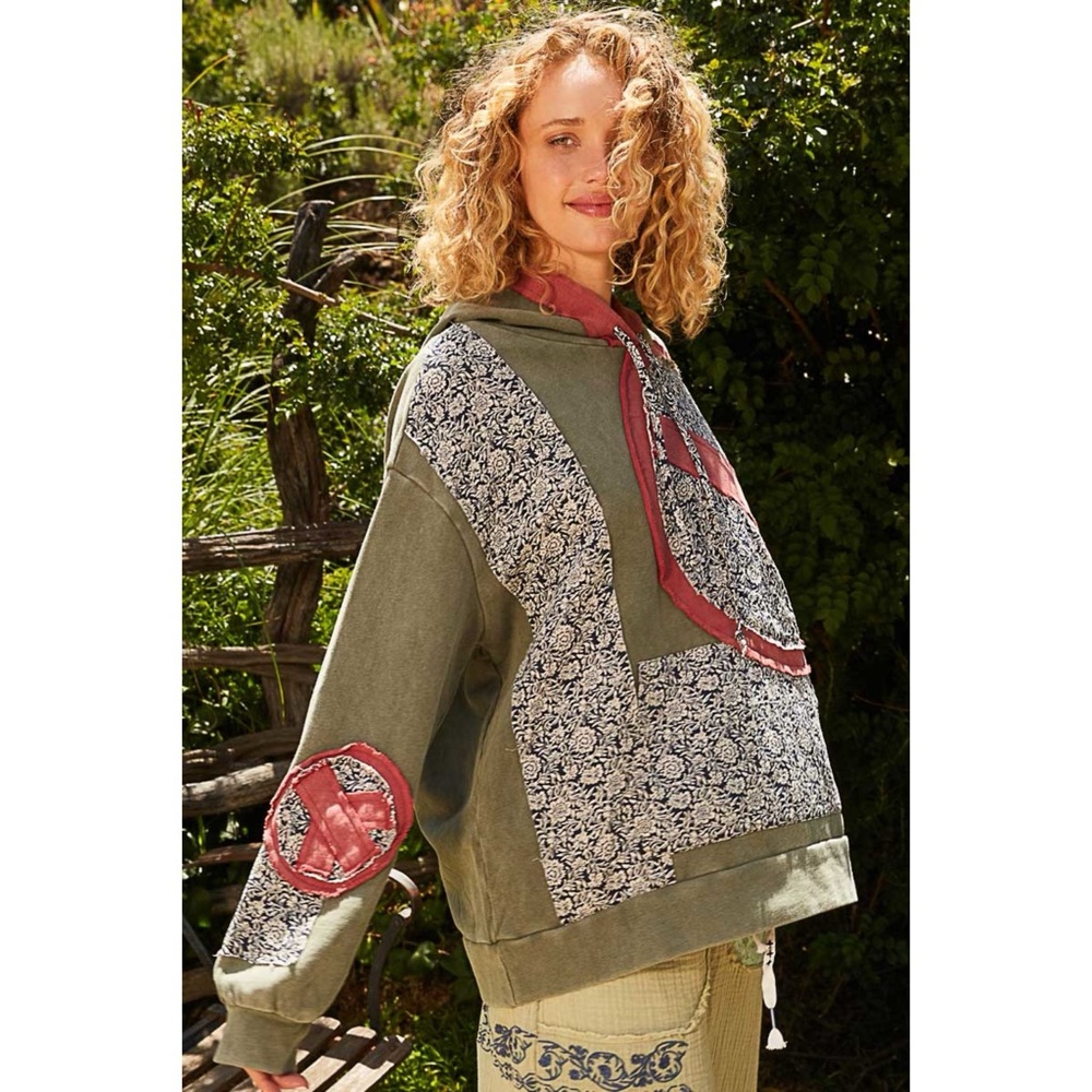 POL Olive Floral Peace Patch French Terry Sweatshirt - Picture 4 of 12